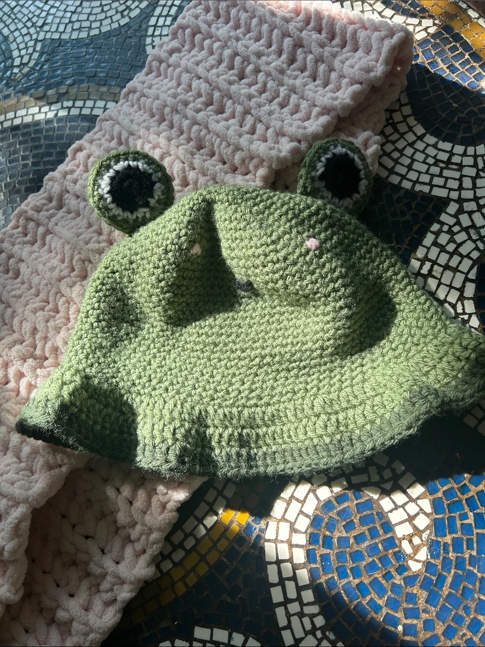 Knit hat and scarf